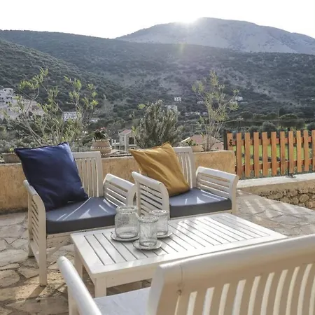 Vakantiehuis Green Leaf Agia Efimia